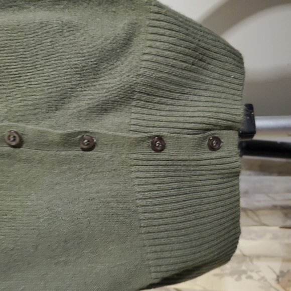 Active Basic Sweater - Picture 2 of 5